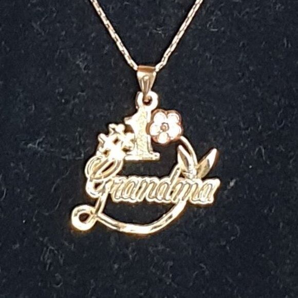 Rare Vintage 10k Solid Gold #1 Grandma Pendant & Necklace – A Treasured Keepsake - Picture 3 of 12